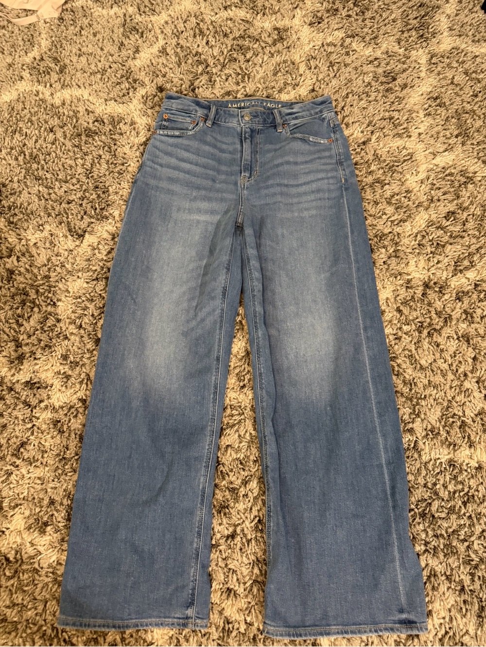High-Rise Wide Leg Jeans - Medium Blue Wash
